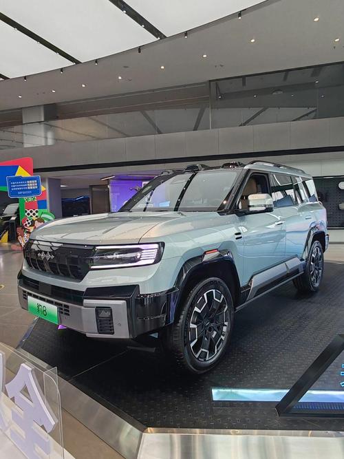 重庆丰都县迅润翰企业管理咨询比亚迪方程豹硬派越野的爆款，英菲尼迪35周年与你共成长
